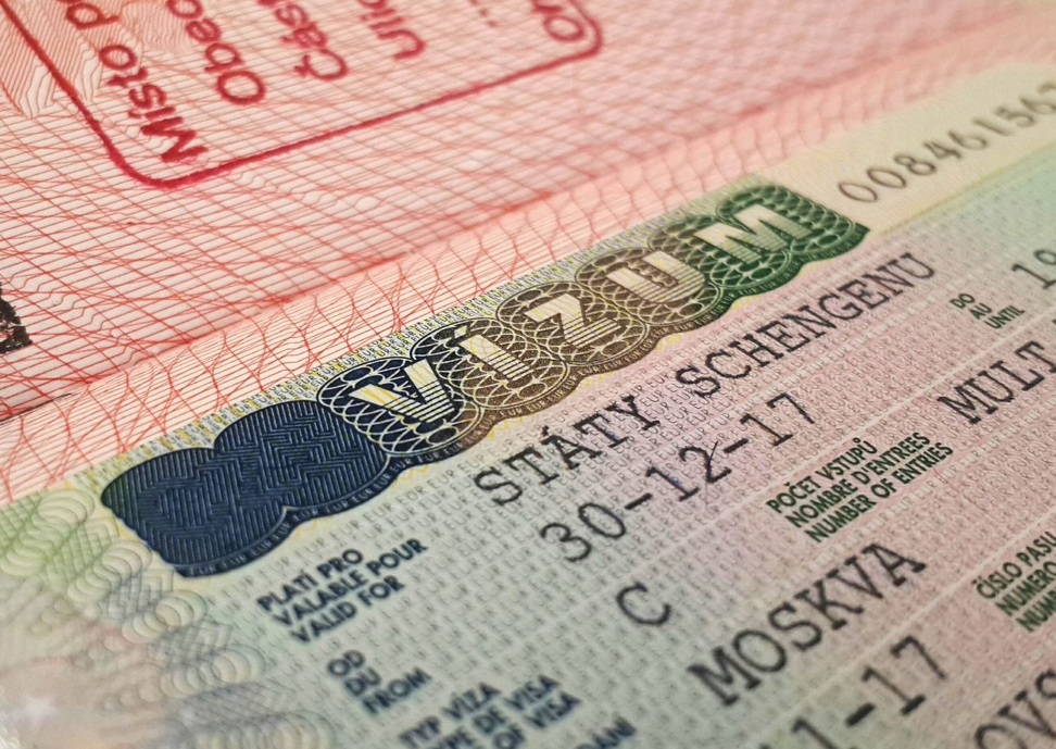 Болгария начнет выдавать шенгенские визы. Мультивиза шенген Франция. Шенгенская виза France для россиян. Шенгенская виза Франции для россиян. Шенген зона виза.