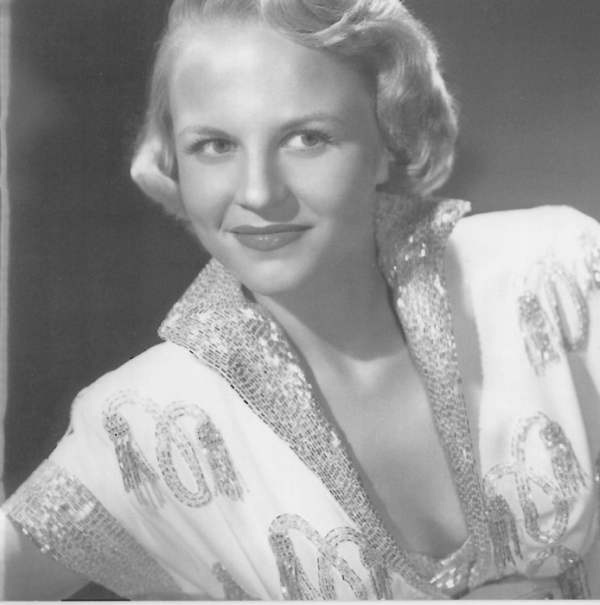 01 - Peggy Lee, The Mills Brothers - Straight Ahead. 